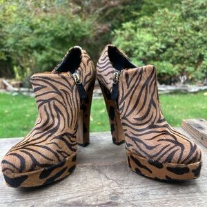 Jerome C Rousseau Vero Cuoio Zebra Print Platform High Heeled Ankle Boots 8 38.5